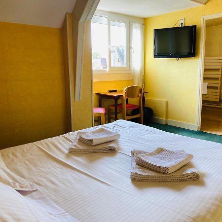 Hotel De La Poste Falaise  Luaran gambar