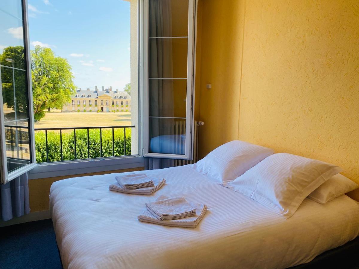 Hotel De La Poste Falaise  Luaran gambar
